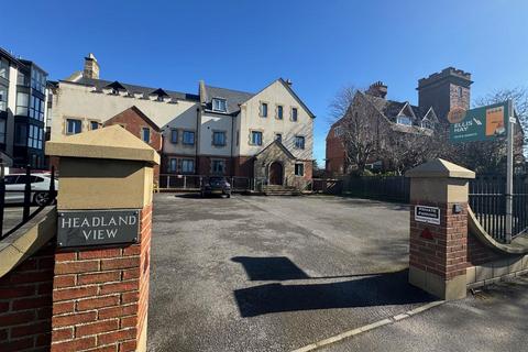 2 bed property, in Filey Road, £145,000