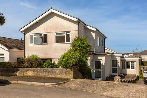 4 bed property, in Pennard Drive, £400,000