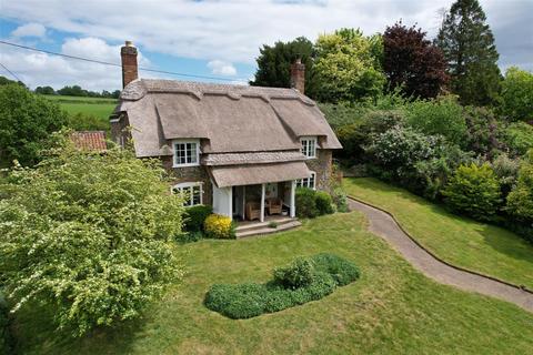 4 bed property, in The Street, £550,000