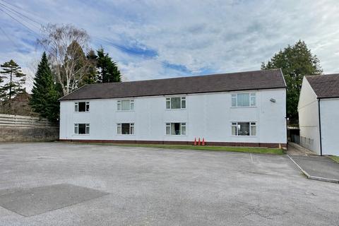 1 bed property, in Beaconsfield Court, £110,000