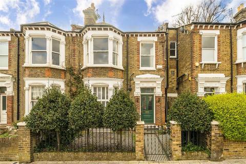 1 bed property, in Haycroft Road, £625,000