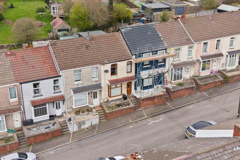 2 bed property, in Megan Street, £85,000
