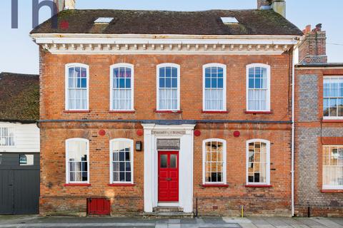 4 bed property, in 30 Sea Street, £425,000