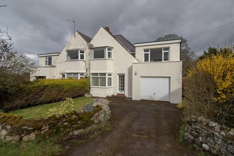 3 bed property, in Rectory Road, £265,000