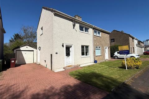 2 bed property, in Le Froy Gardens, £160,000