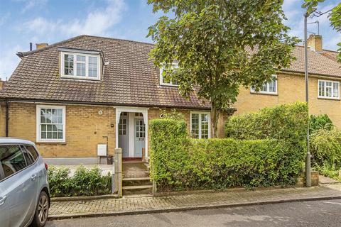 2 bed property, in Henty Walk, £680,000