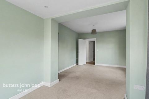 2 bed property, in Brook House Lane Stoke-On-Trent ST2 8NE, £180,000