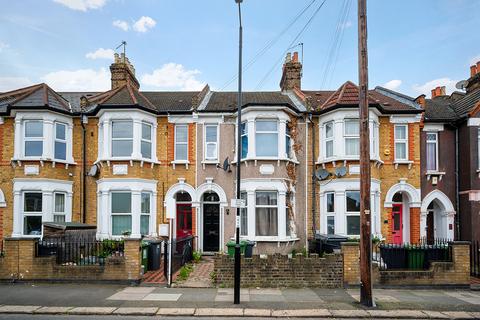 4 bed property, in Albacore Crescent, £645,000