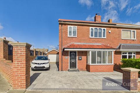 3 bed property, in Grotto Road, £279,995