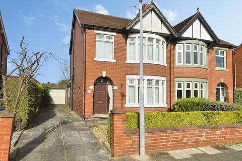 3 bed property, in Jesmond Crescent, £245,000