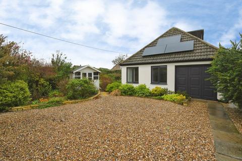 4 bed property, in Sleaford Road, £295,000
