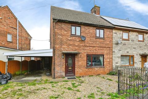 3 bed property, in Sculthorpe Avenue, £160,000