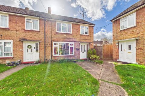 3 bed property, in Yorktown Road, £400,000