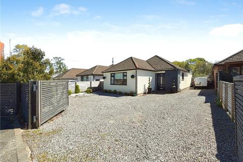 3 bed property, in Rownhams Road, £500,000