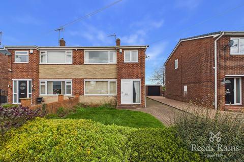 3 bed property, in Edinburgh Drive, £170,000