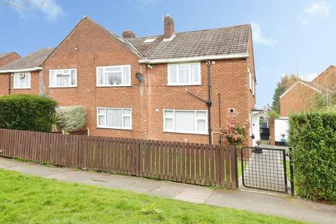 2 bed property, in Norris Road, £175,000