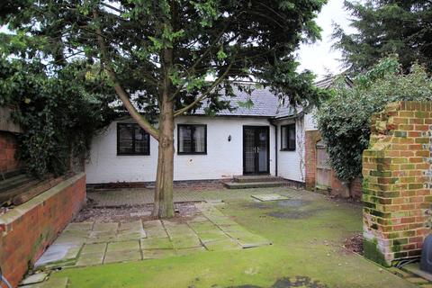 4 bed property, in Butlers Pond, £410,000