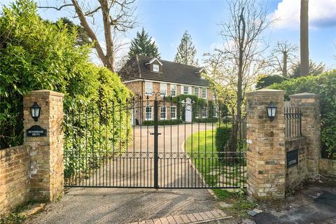 5 bed property, in Camberley, £2,400,000