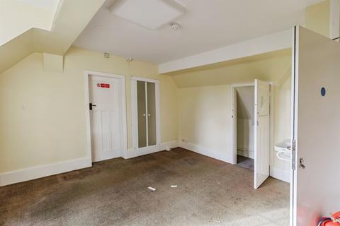 5 bed property, in St. Piers Lane, £1,000,000
