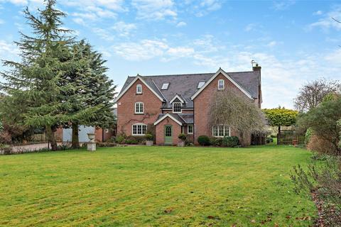 6 bed property, in New Street, £995,000
