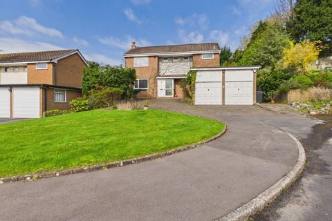 3 bed property, in Newenden Road, £440,000