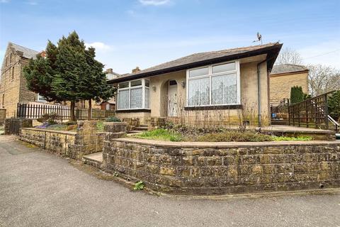 3 bed property, in Bartle Place, £275,000
