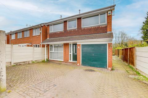 4 bed property, in Longmoor Lane, £280,000