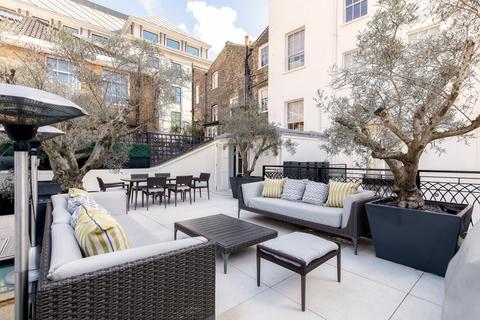 6 bed property, in Wilton Street, £10,200,000