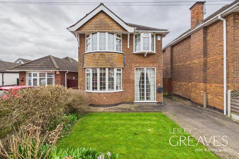 4 bed property, in Bulcote Drive, £375,000