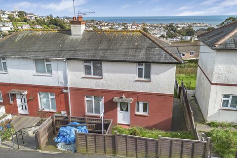 3 bed property, in Hutchings Way, £195,000