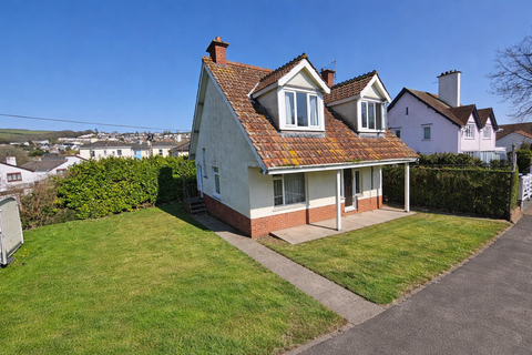 3 bed property, in Dawlish EX7, £285,000