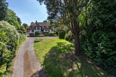 4 bed property, in Deepdene Drive, £1,250,000