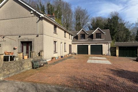 4 bed property, in 134 Trewyddfa Road, £395,000