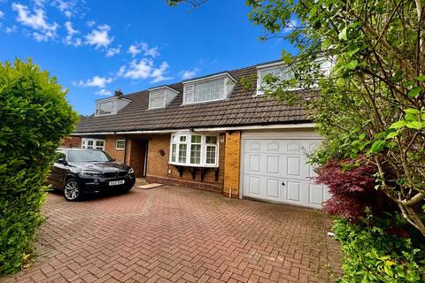 5 bed property, in Aldridge Road, £400,000