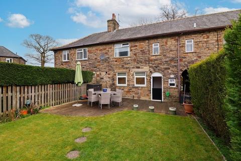 3 bed property, in Swallow House Lane, £279,300