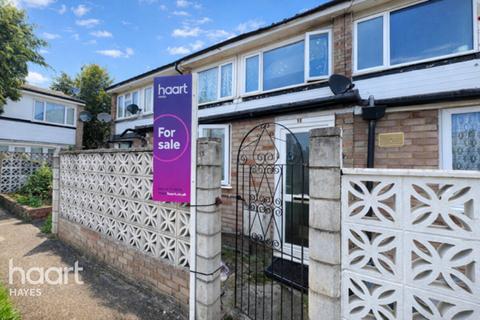 3 bed property, in Waylands, £400,000