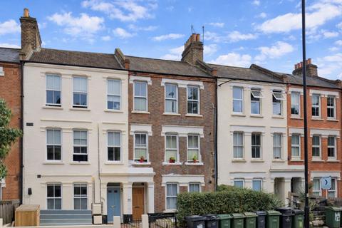 1 bed property, in 141A Coldharbour Lane, £160,000