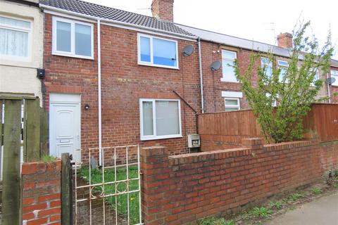 2 bed property, in Poplar street, £69,950