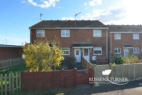 2 bed property, in Bedford Drive, £179,995