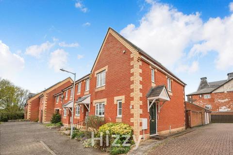 3 bed property, in Wilson Road, £250,000