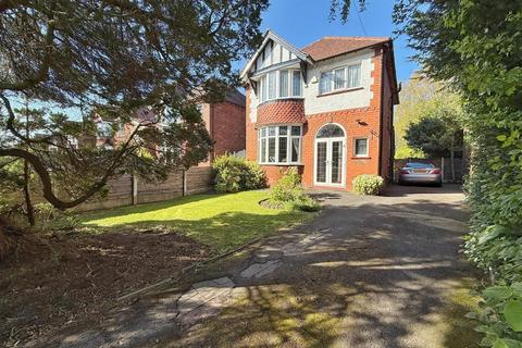 3 bed property, in Midland Road, £550,000