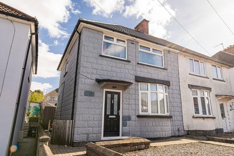 3 bed property, in Gaer Park Avenue, £200,000