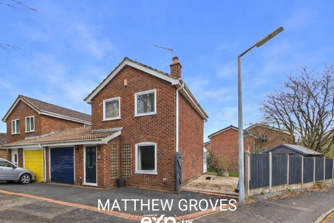 3 bed property, in Berberis Road, £260,000
