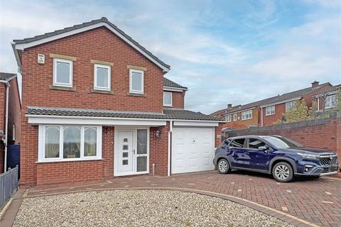 4 bed property, in Majestic Way, £325,000
