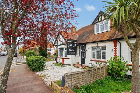 4 bed property, in Walker Drive, £585,000