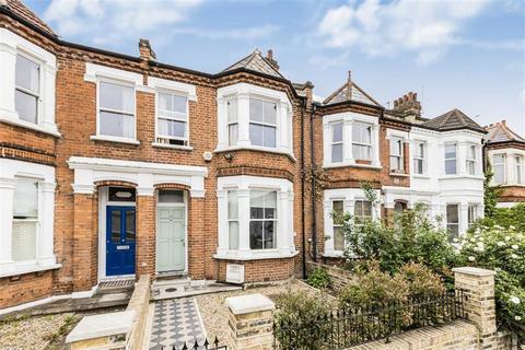 3 bed property, in Cavendish Road, £1,225,000