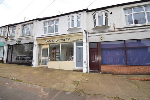 2 bed property, in Oak Hill, £375,000