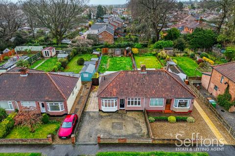 3 bed property, in Belmore Road, £300,000