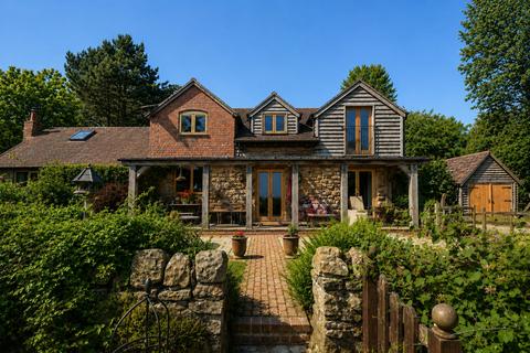 4 bed property, in Coreley, £750,000