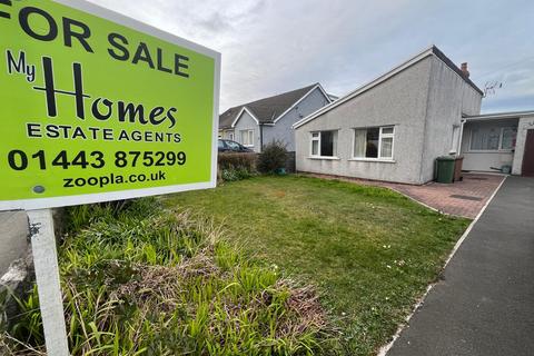 3 bed property, in Hengoed Road, £249,995